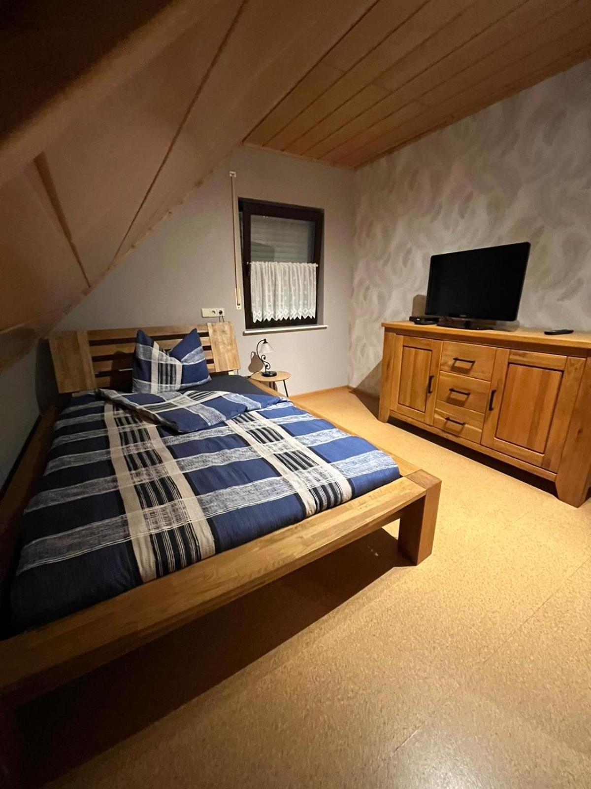 Kaisers Ferienhaus Kaifenheim Экстерьер фото