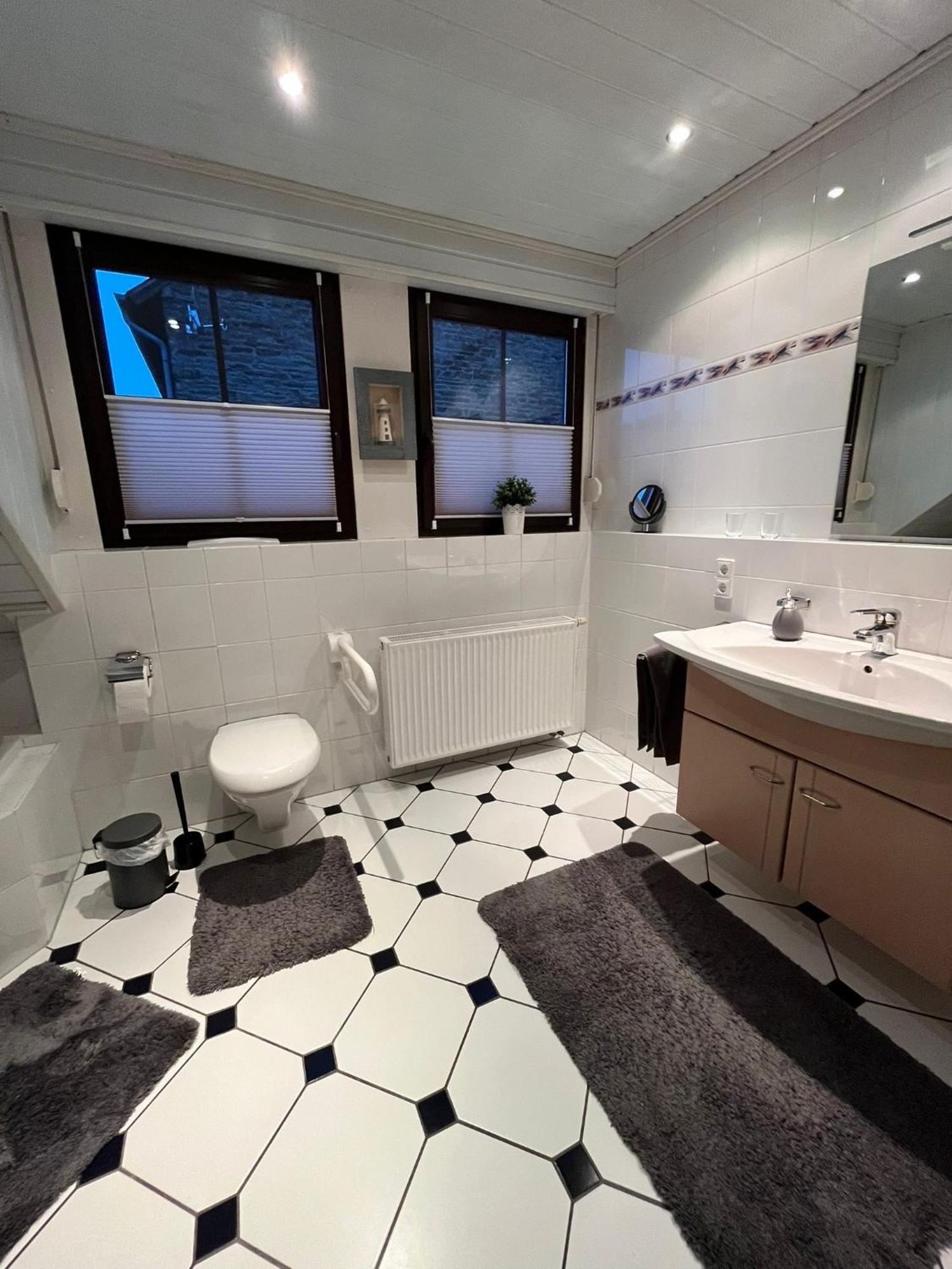 Kaisers Ferienhaus Kaifenheim Экстерьер фото